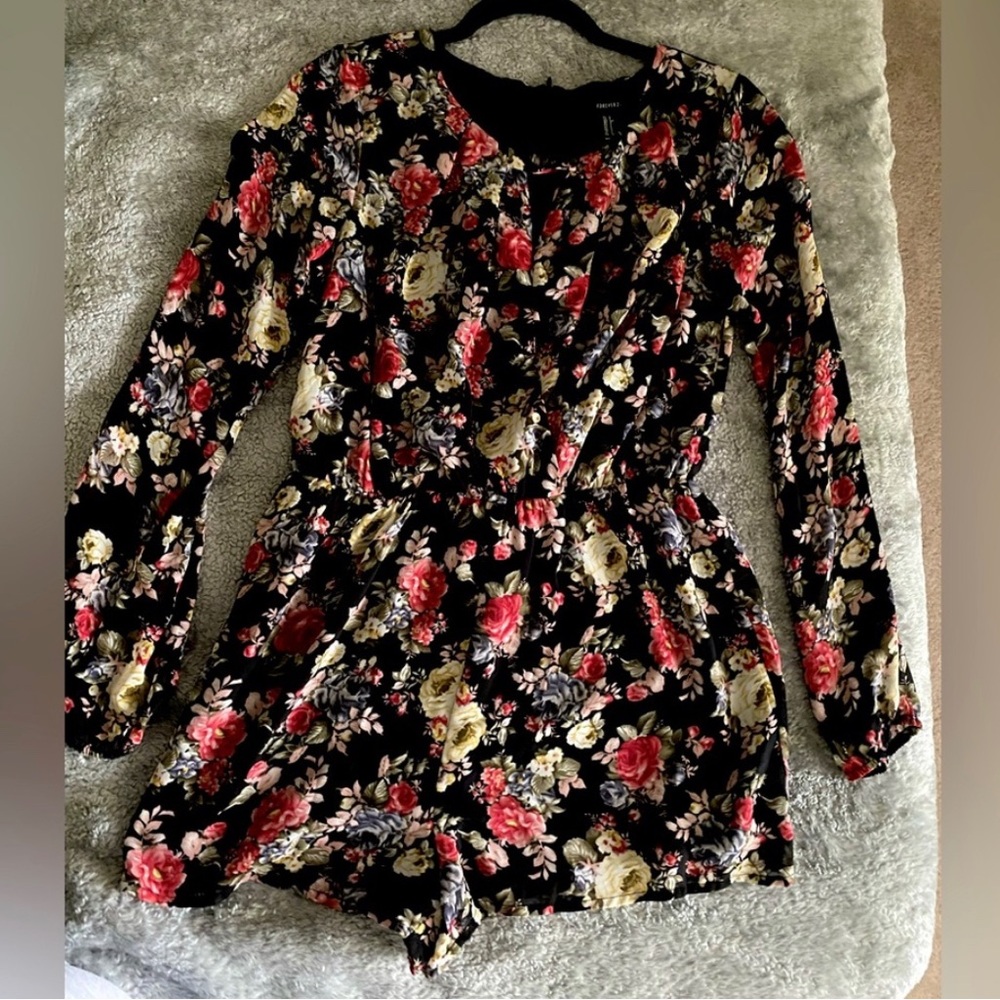 Floral long sleeves chiffon romper